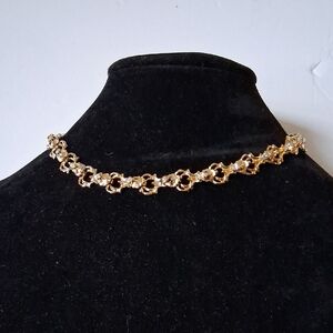 Vintage elegant and dainty "princess" choker necklace